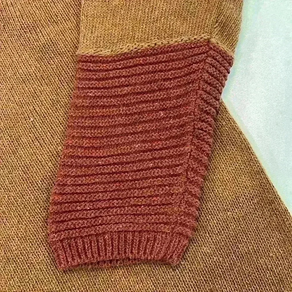 Here Imprint Womens Sweater Red Gold XL Color Block Round Neck Button Open Front - Picture 3 of 9